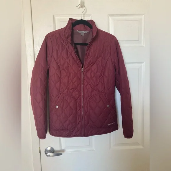 Eddie Bauer maroon quailed jacket! - Picture 1 of 5